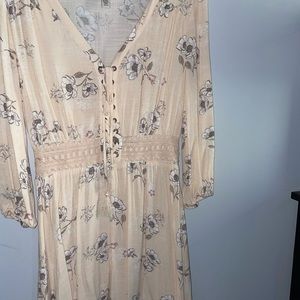 Women’s Dress Medium